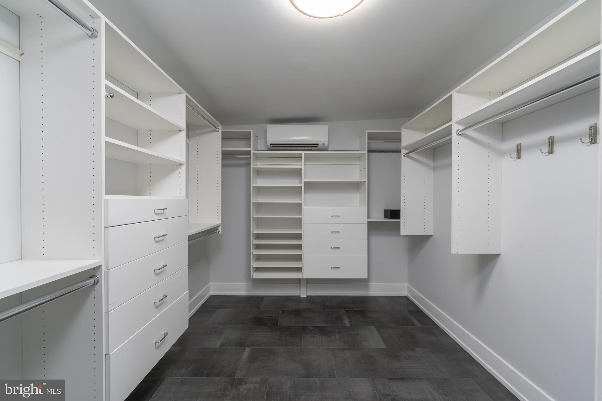 PIKESVILLE - Residential