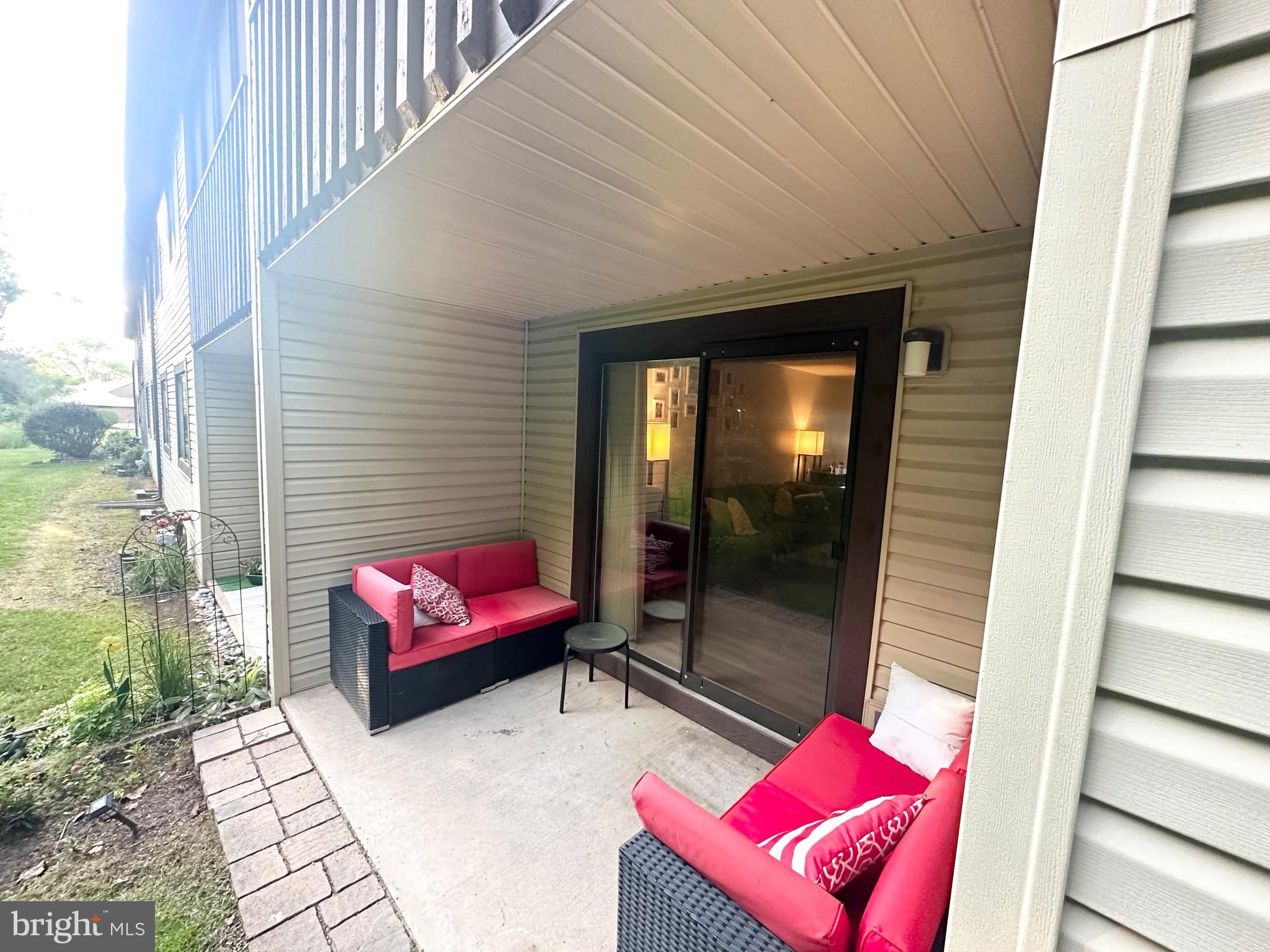 LAUREL SPRINGS - Residential