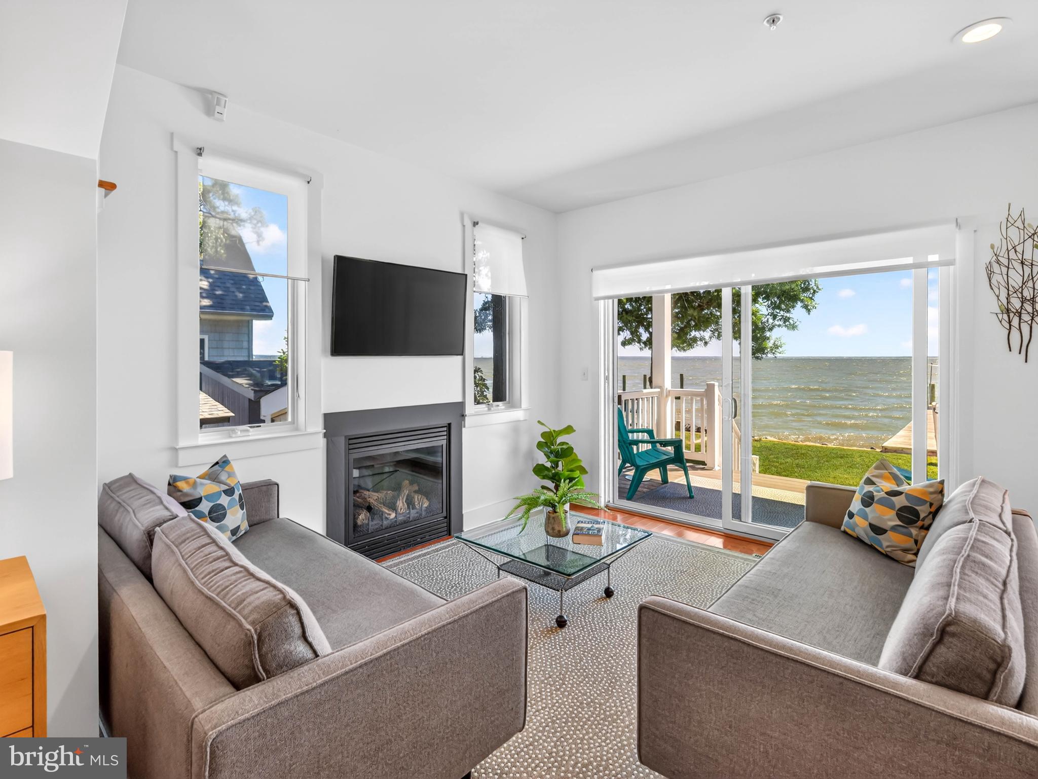 FELICITY COVE - Residential