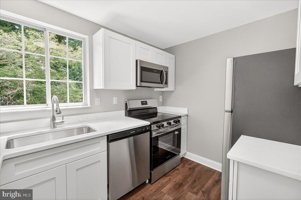 AMBER MEADOWS - Residential