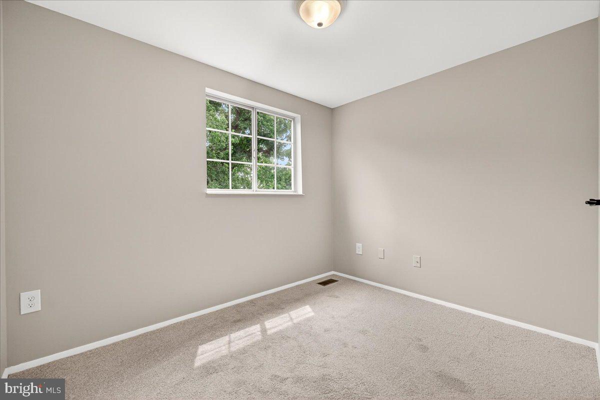 AMBER MEADOWS - Residential