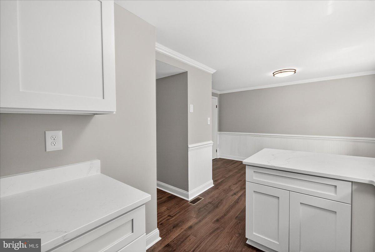 AMBER MEADOWS - Residential