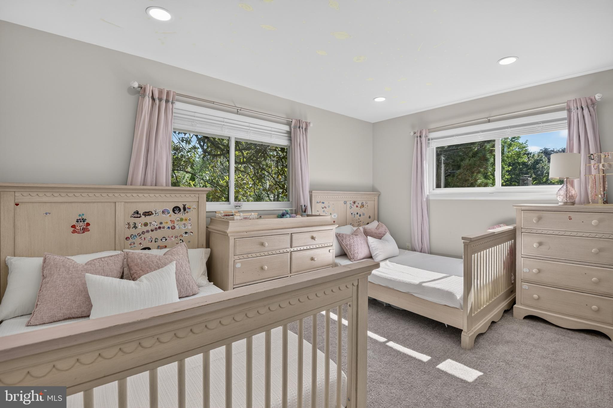 BANNOCKBURN ESTATES - Residential