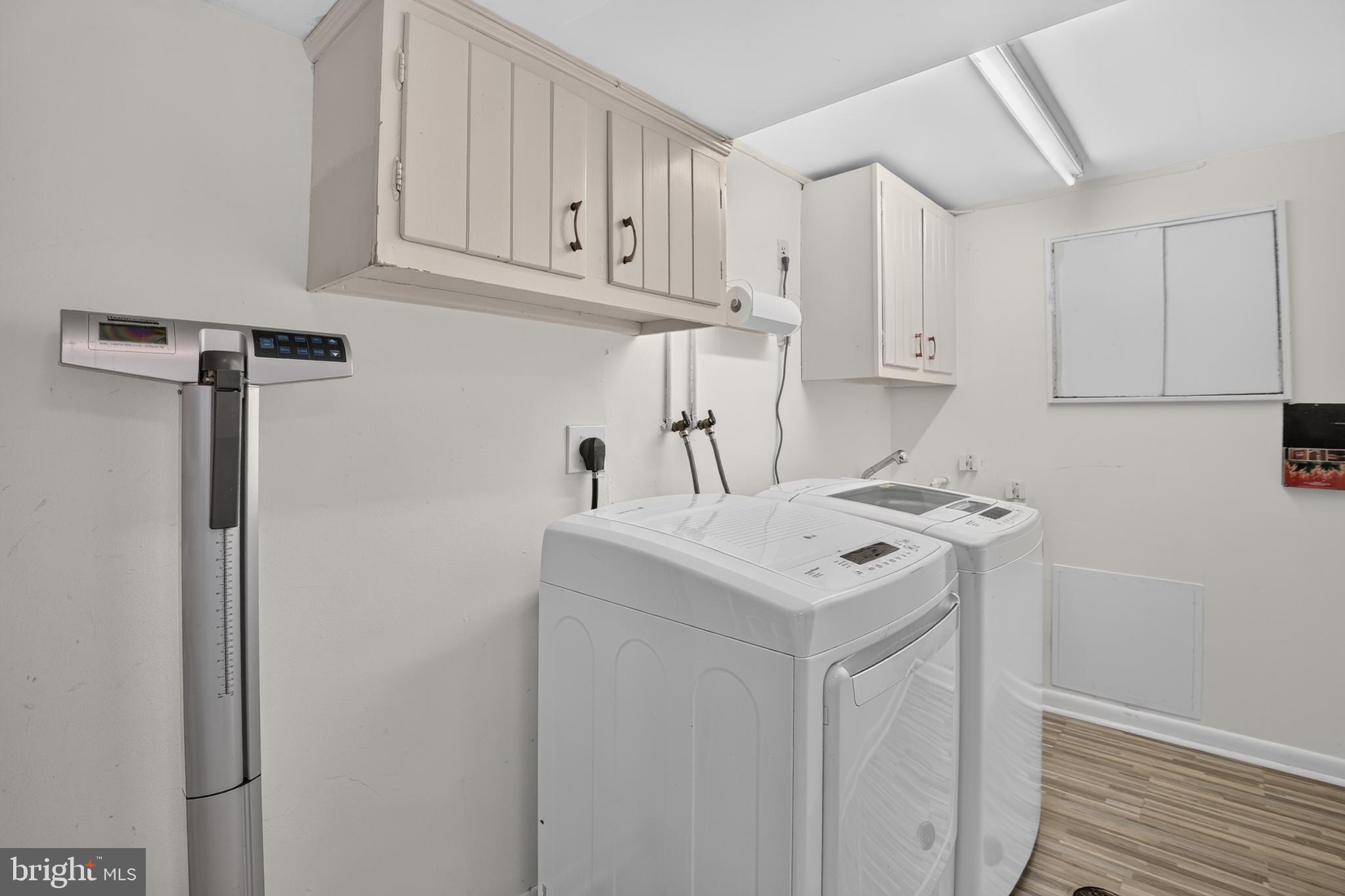 BANNOCKBURN ESTATES - Residential