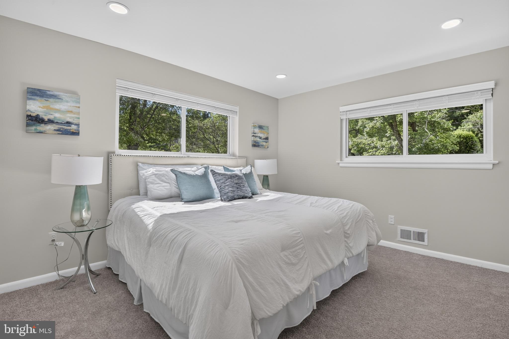 BANNOCKBURN ESTATES - Residential