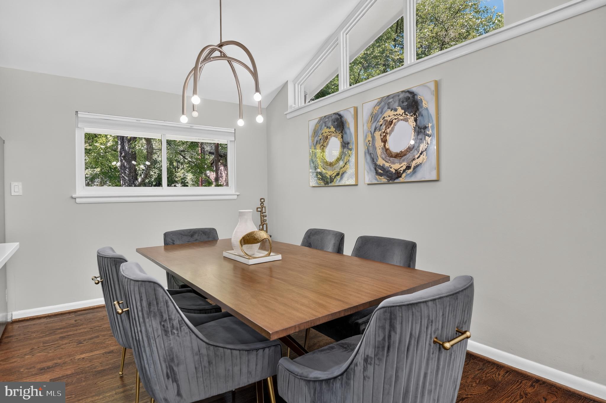 BANNOCKBURN ESTATES - Residential