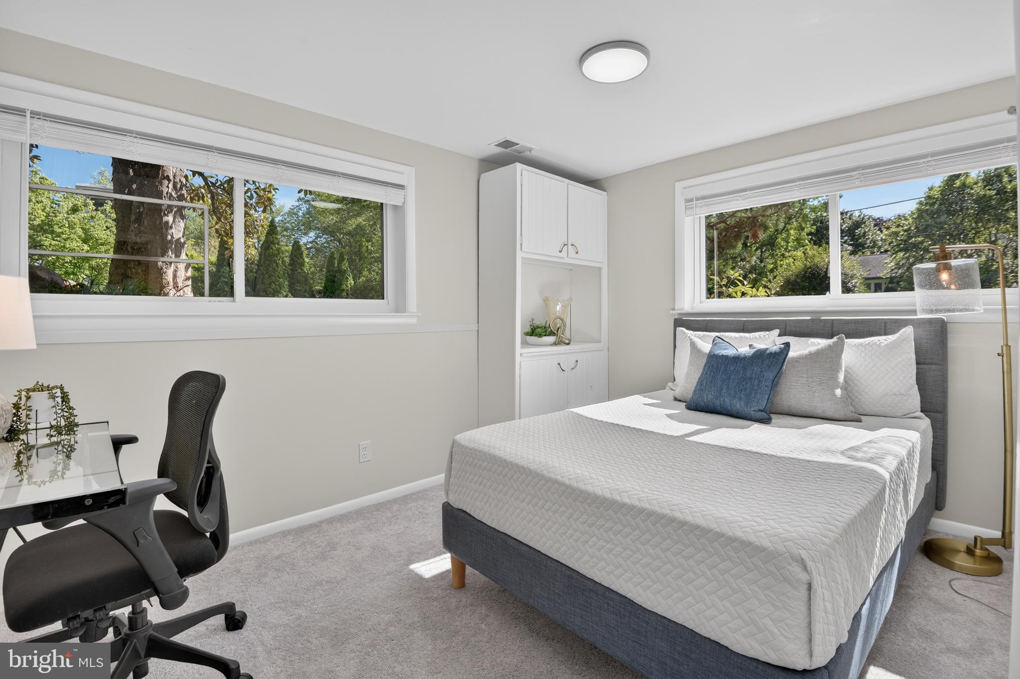 BANNOCKBURN ESTATES - Residential