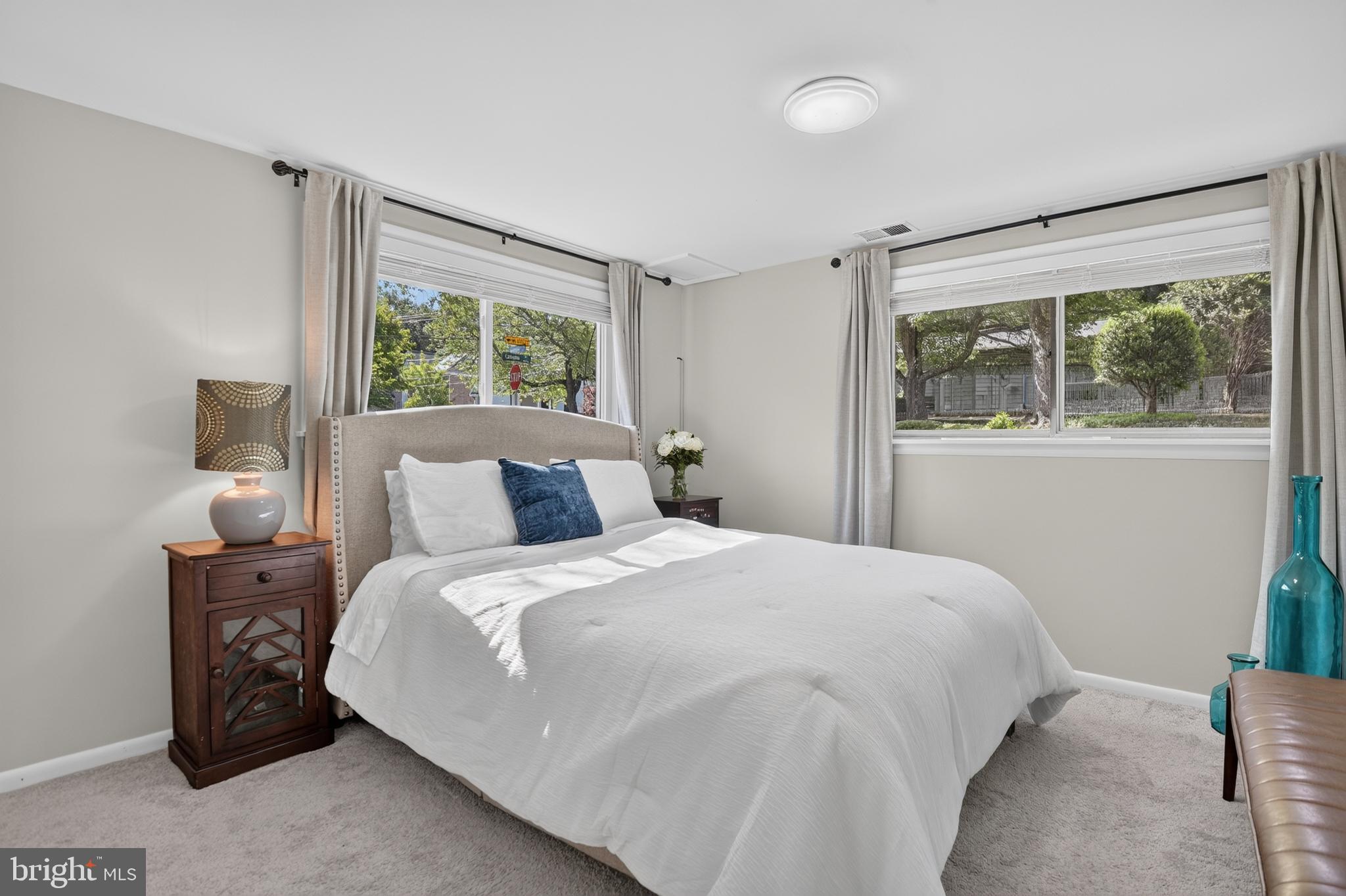 BANNOCKBURN ESTATES - Residential