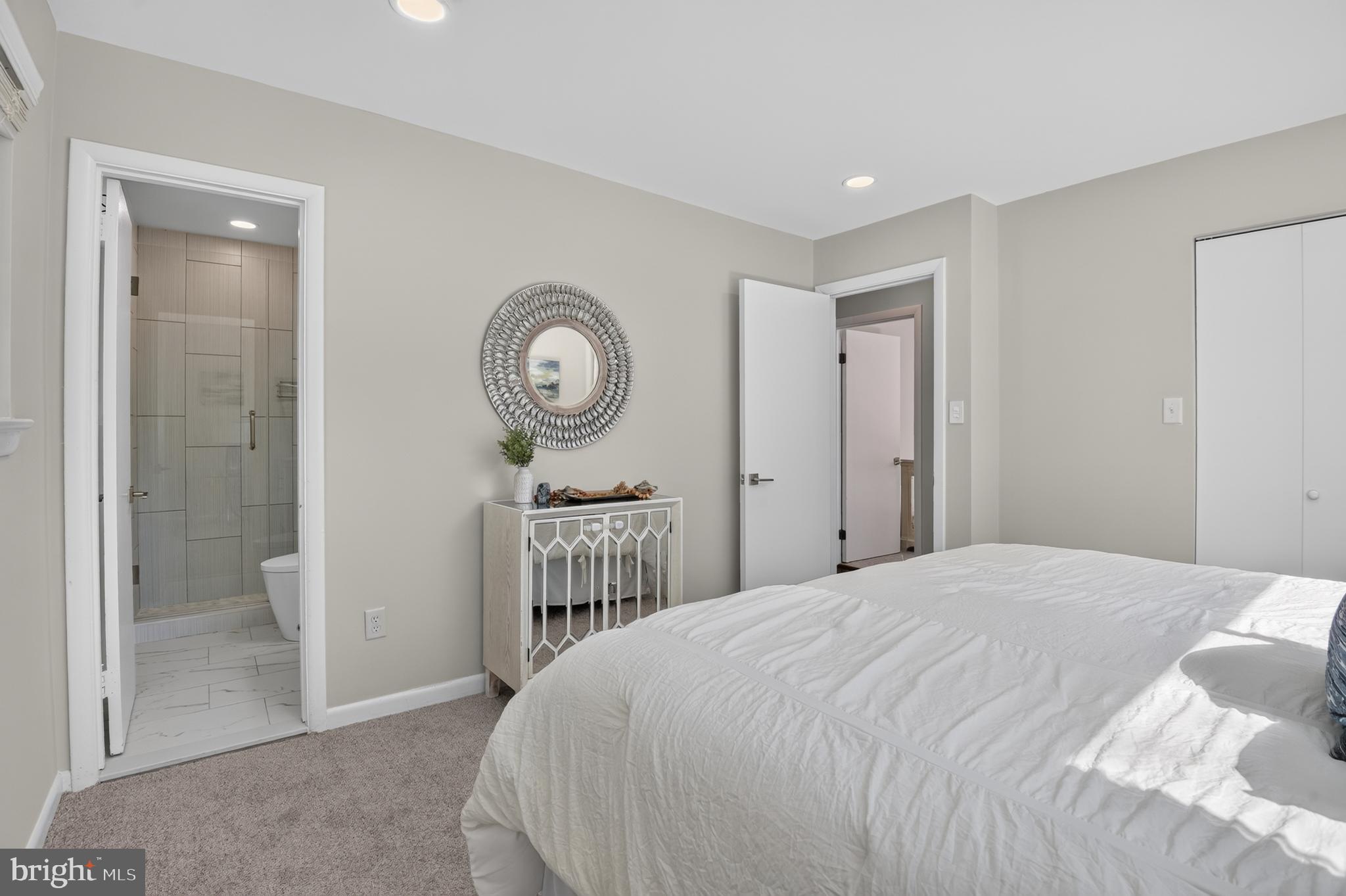 BANNOCKBURN ESTATES - Residential