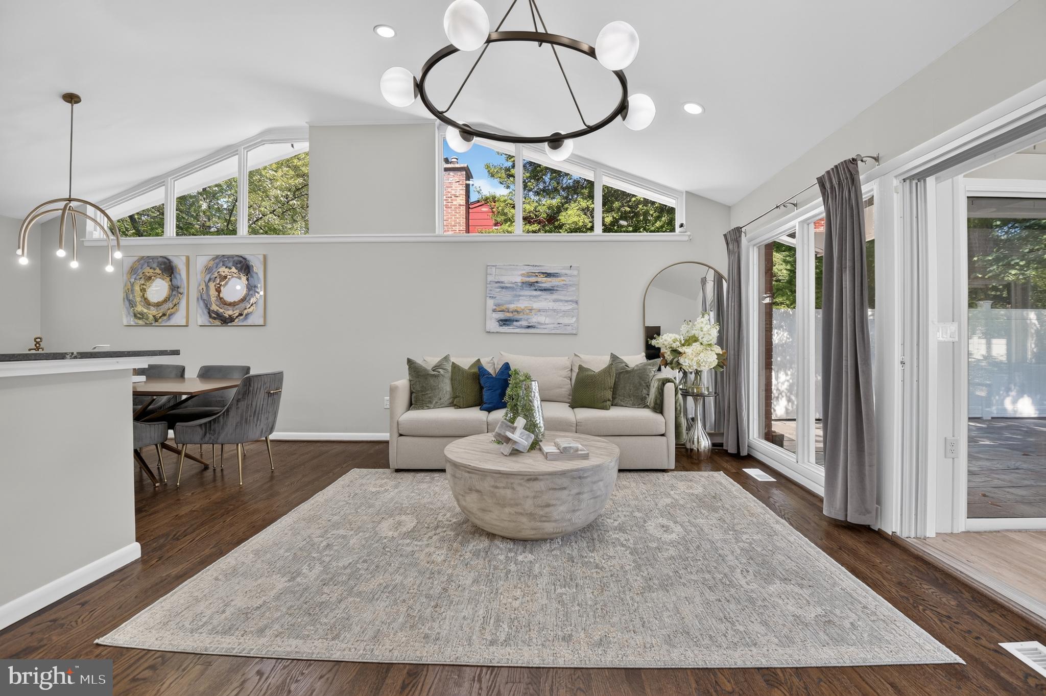 BANNOCKBURN ESTATES - Residential