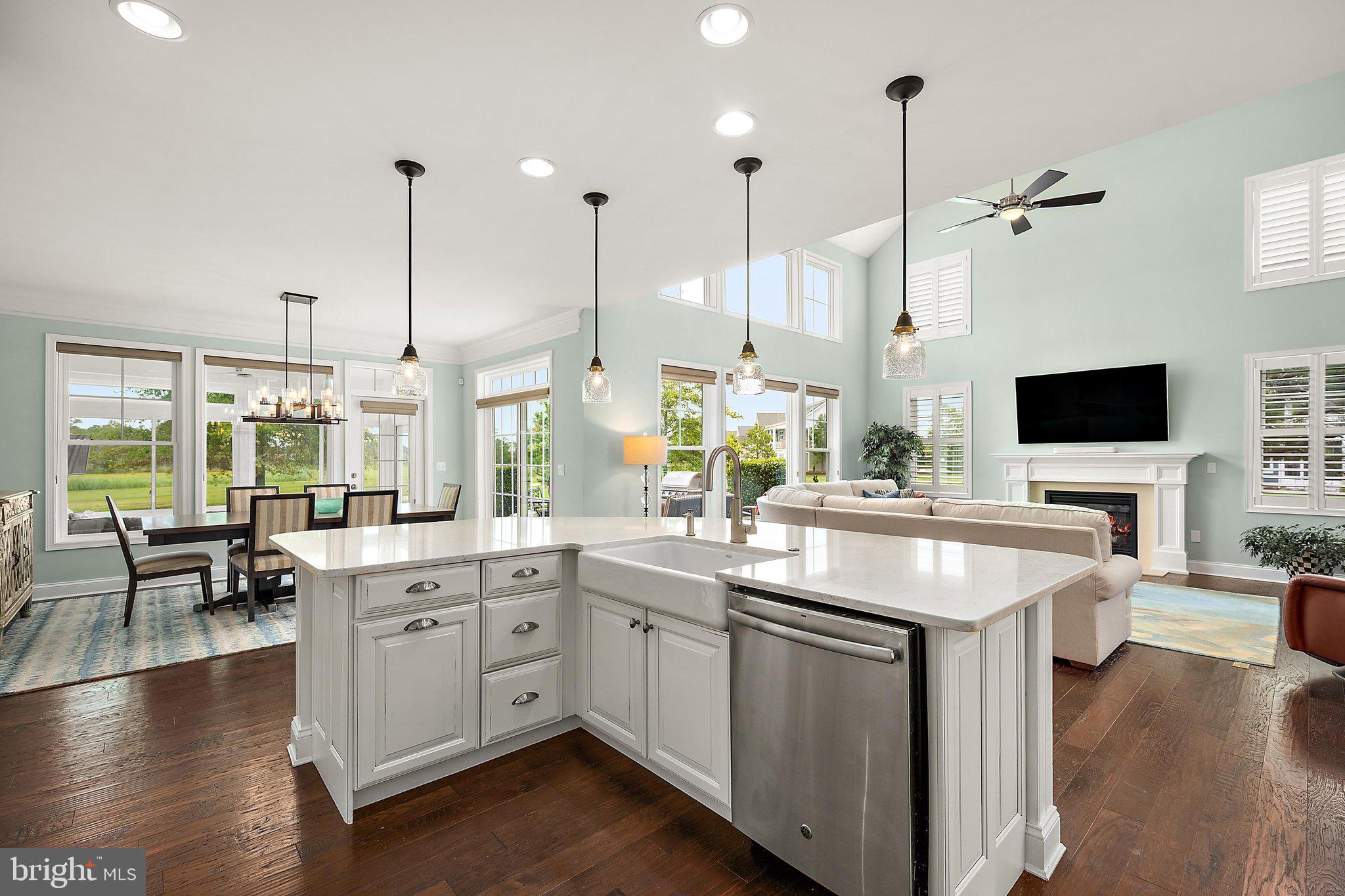 BAYSIDE - Residential