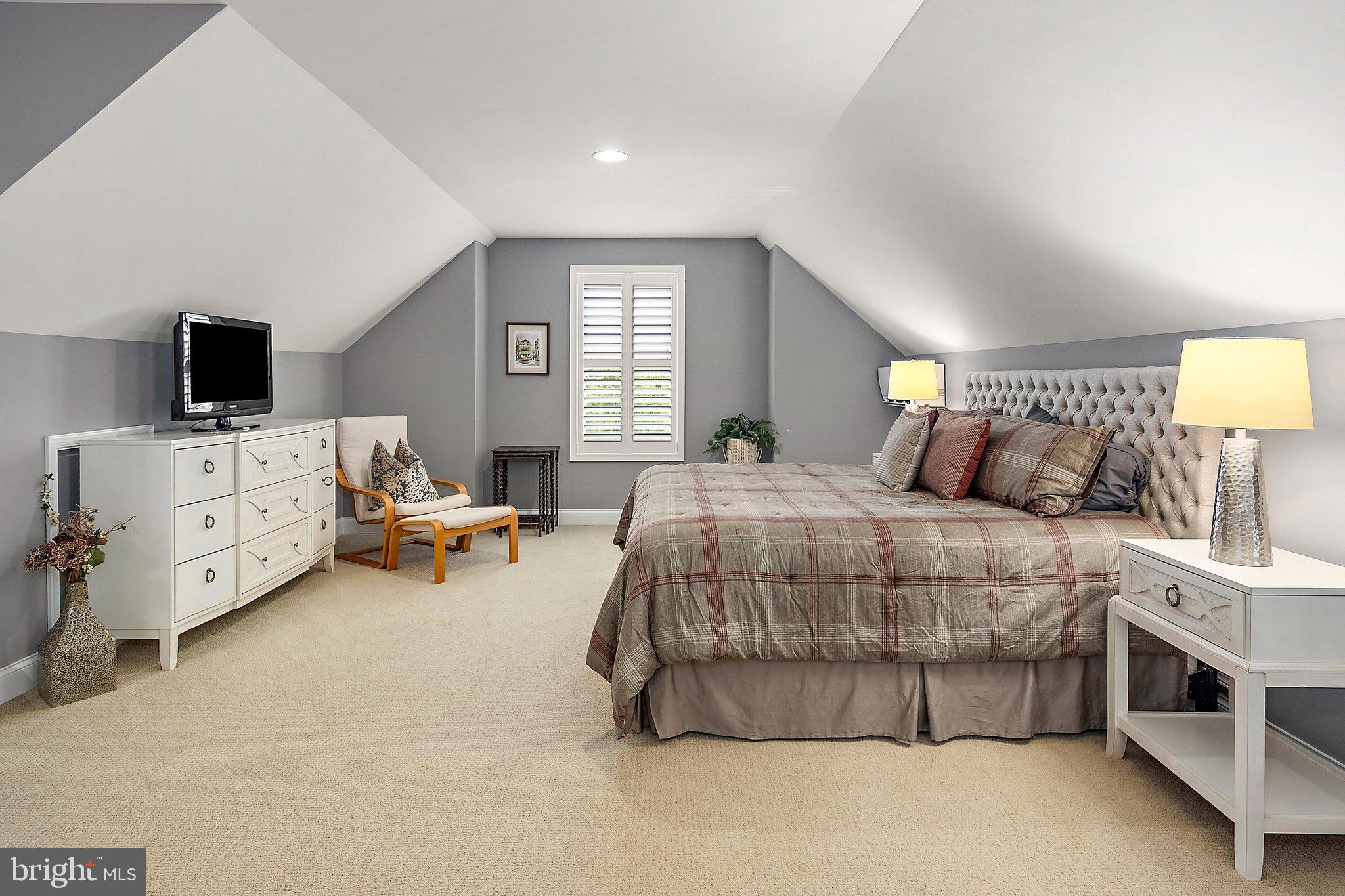 BAYSIDE - Residential