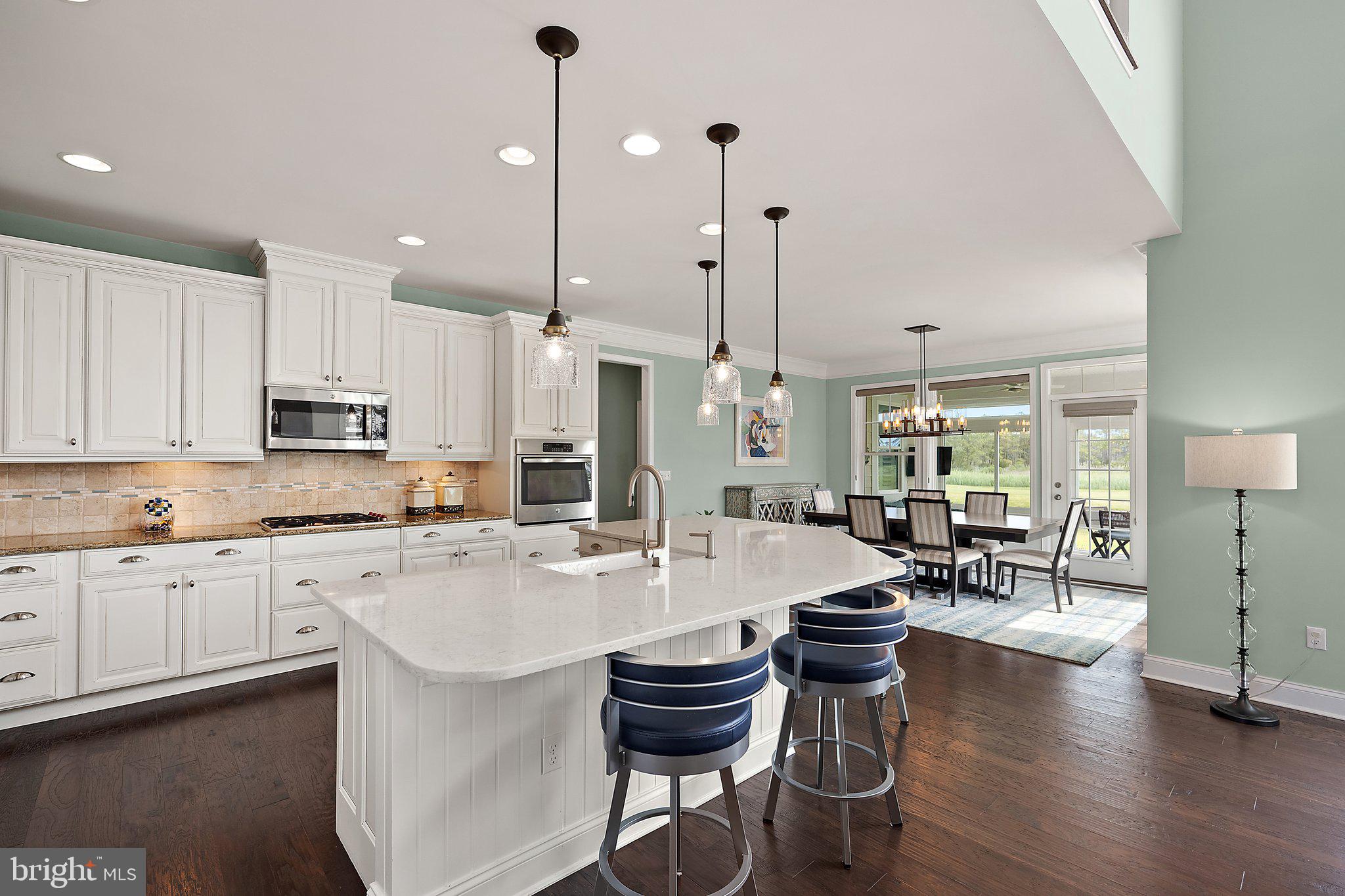 BAYSIDE - Residential