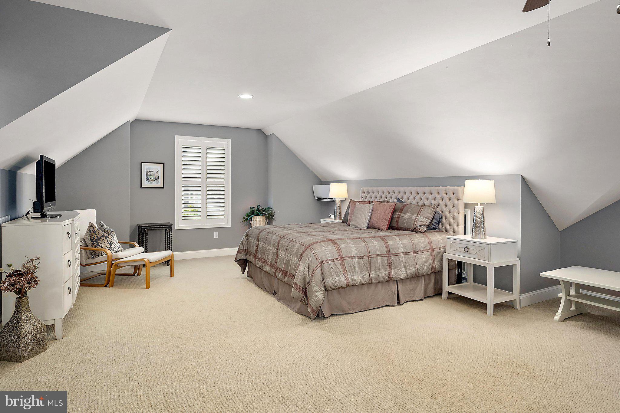 BAYSIDE - Residential