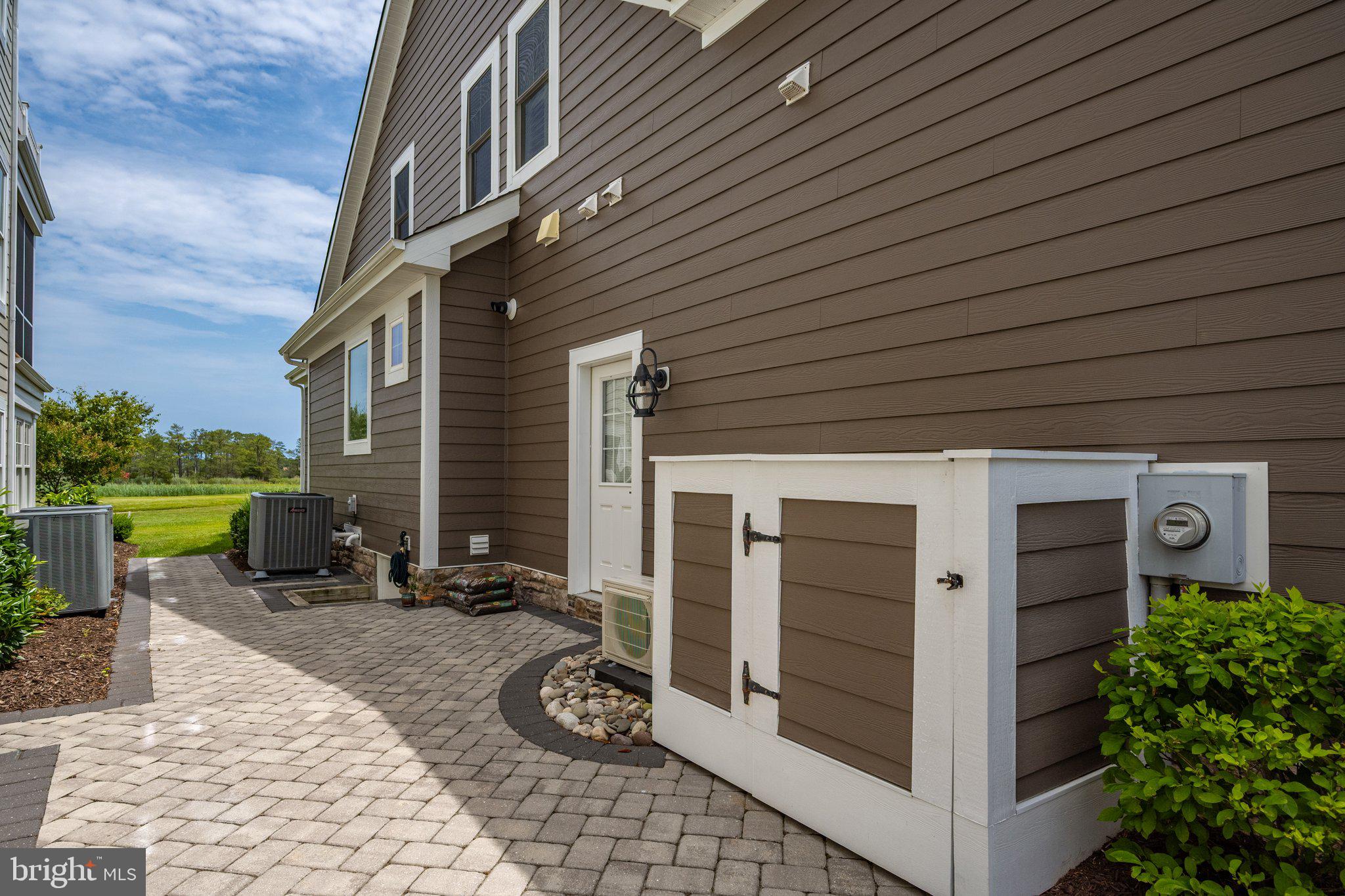 BAYSIDE - Residential