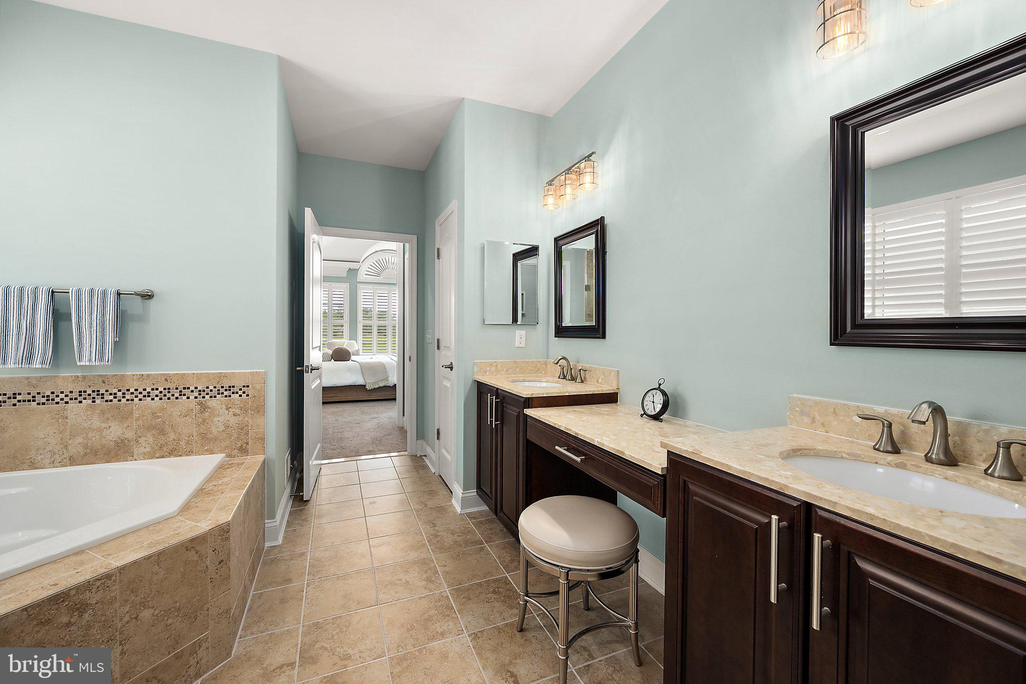 BAYSIDE - Residential