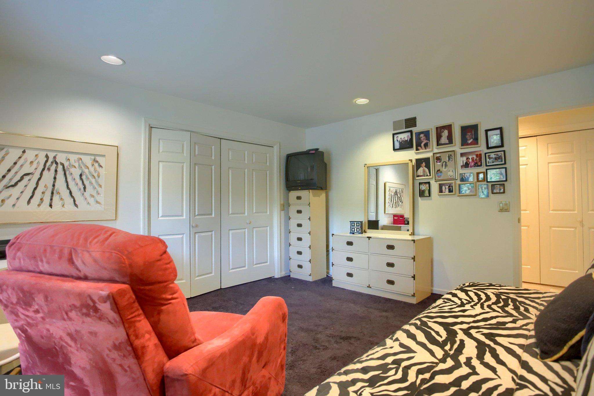 STONEGATE - Residential