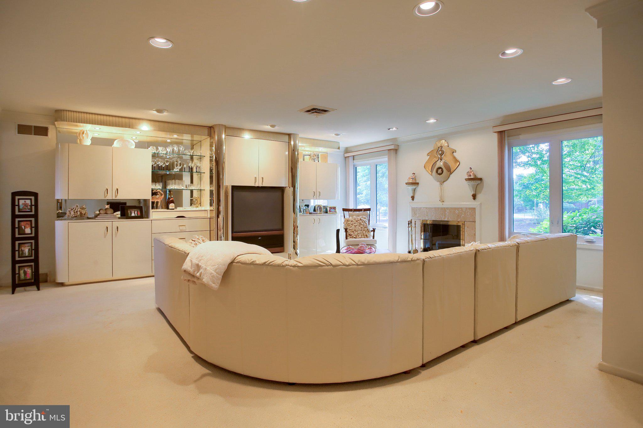 STONEGATE - Residential