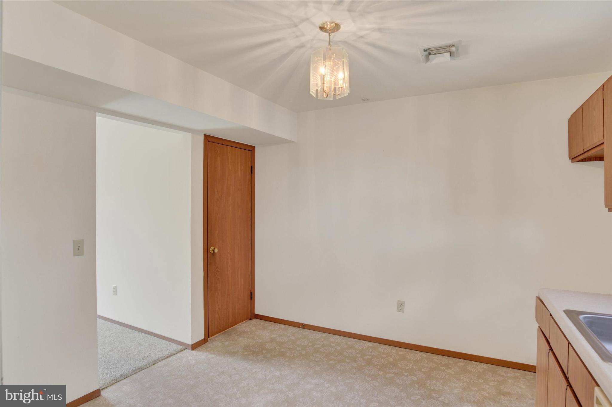 CHESTNUT RIDGE - Residential