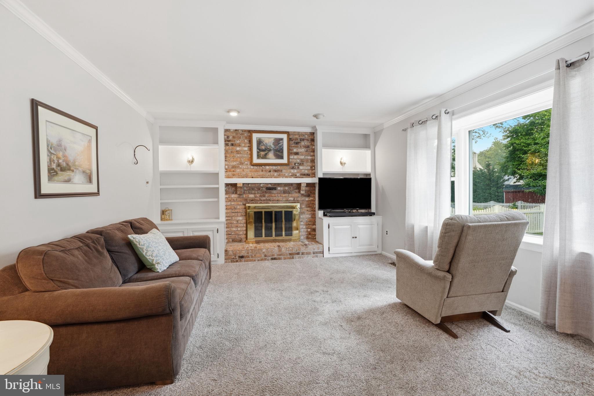 MAPLE POINT - Residential