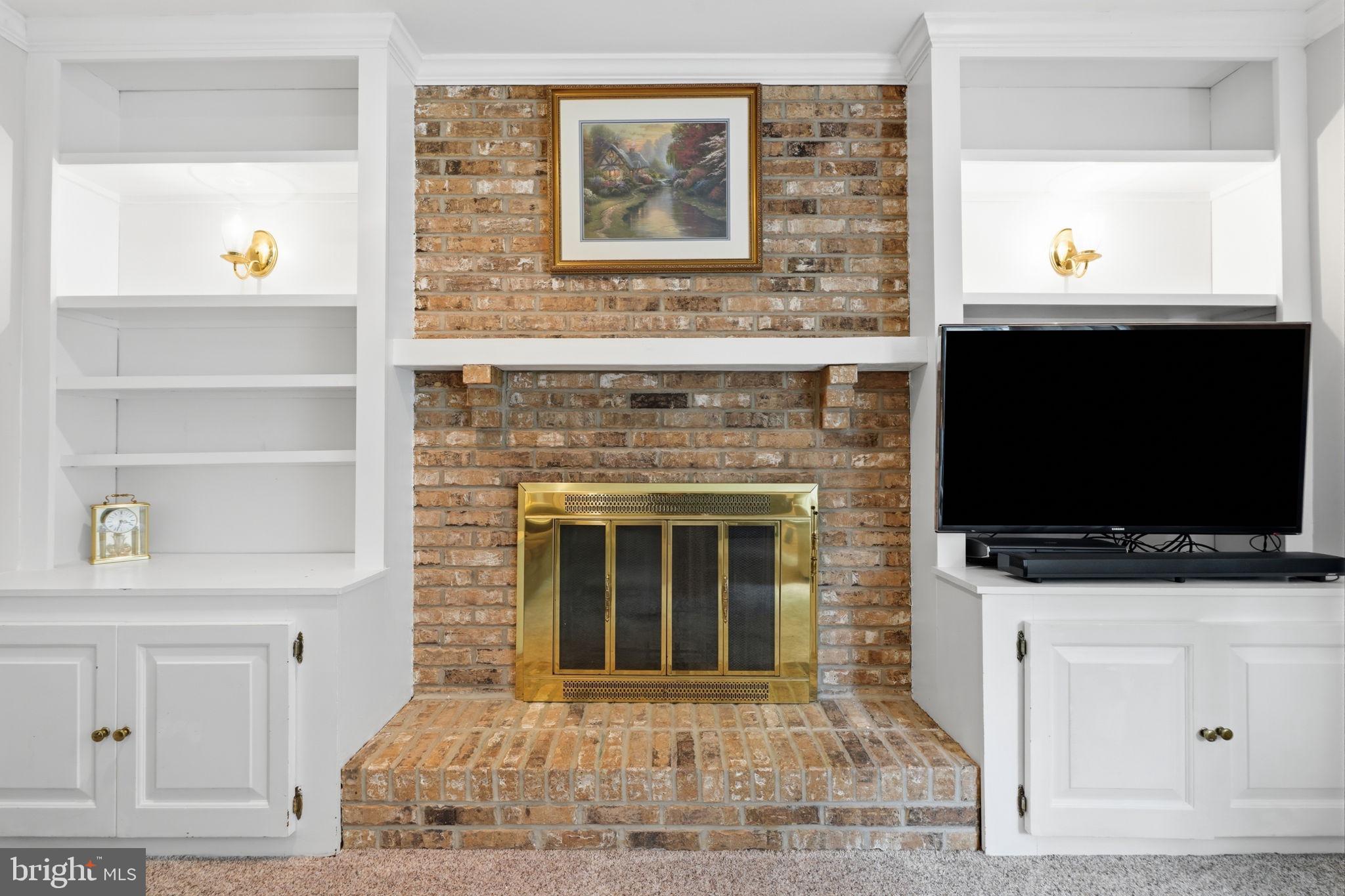 MAPLE POINT - Residential