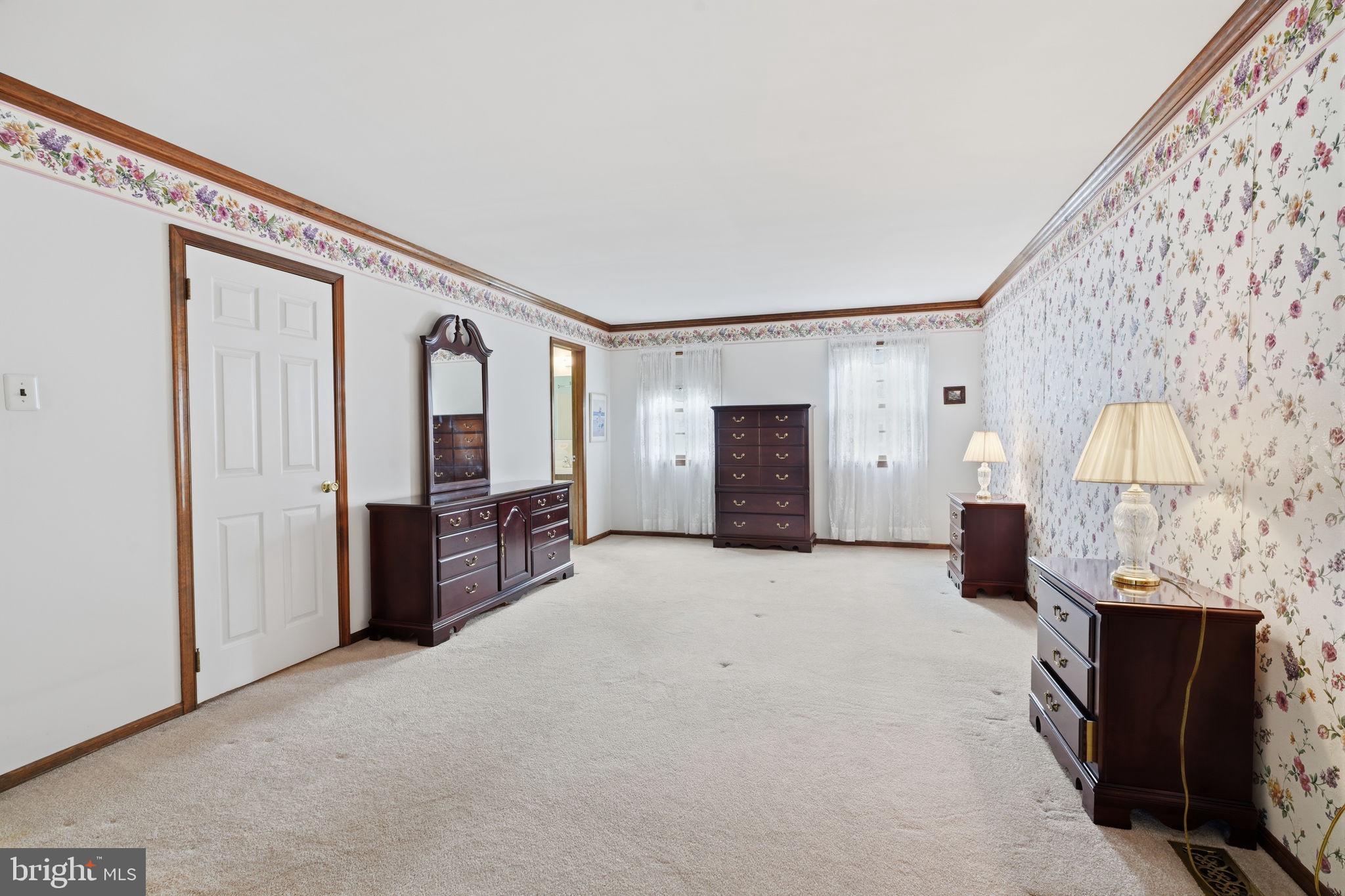 MAPLE POINT - Residential