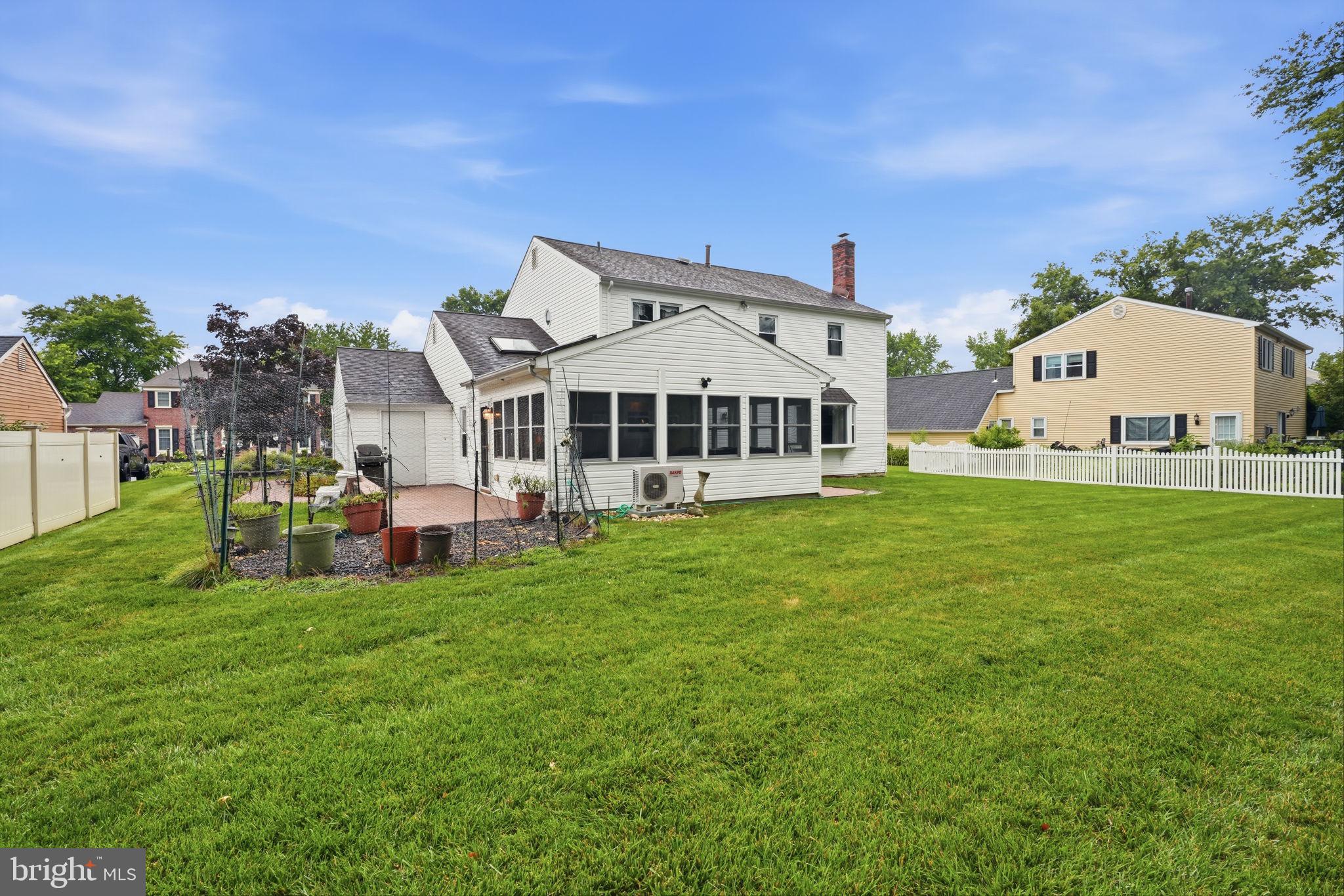 MAPLE POINT - Residential