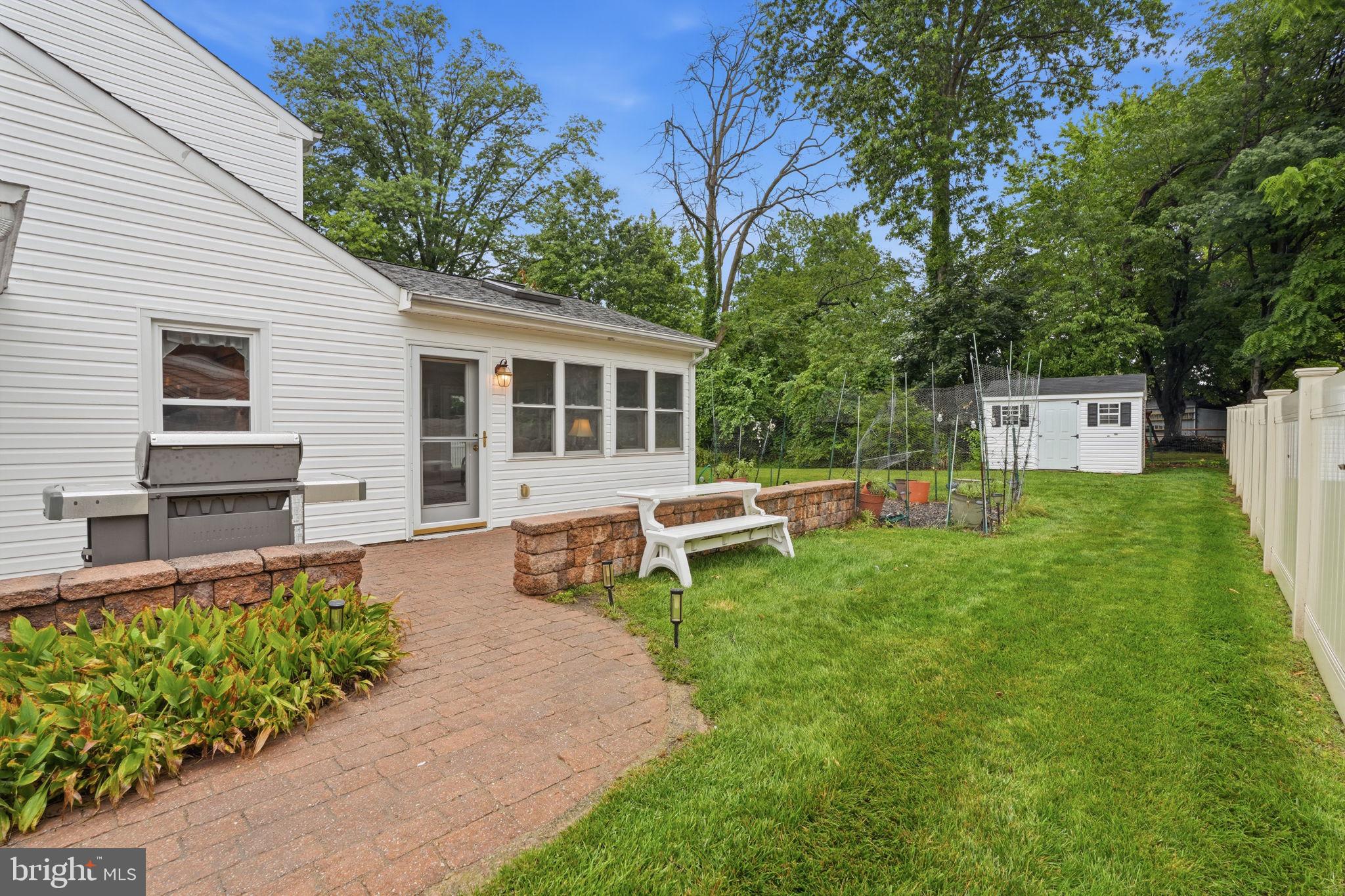 MAPLE POINT - Residential