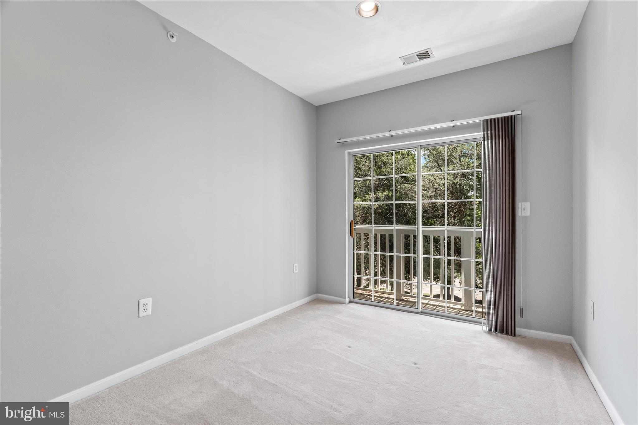 BROOKSTONE - Residential