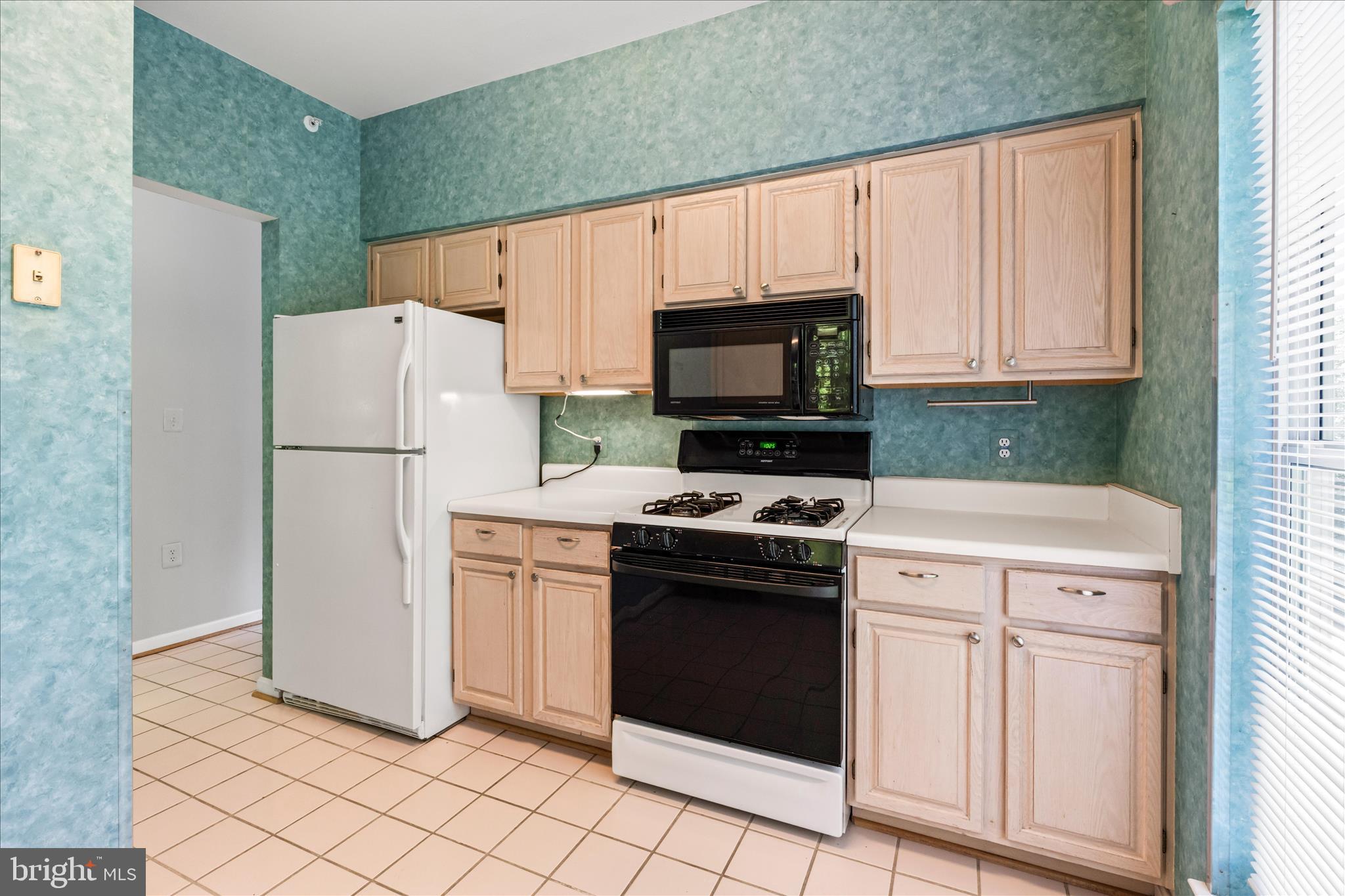 BROOKSTONE - Residential