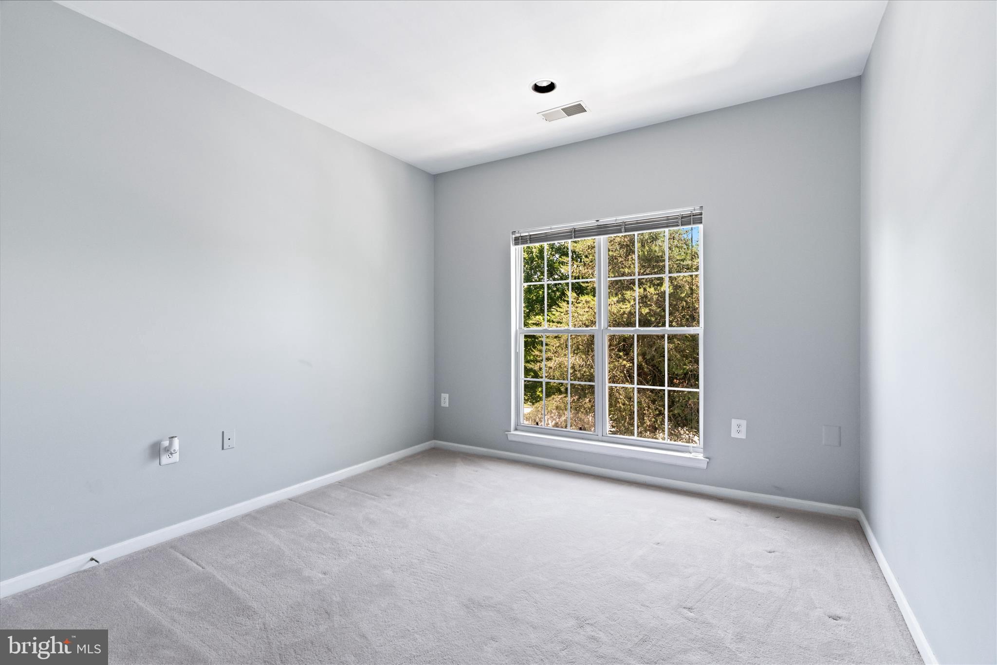 BROOKSTONE - Residential