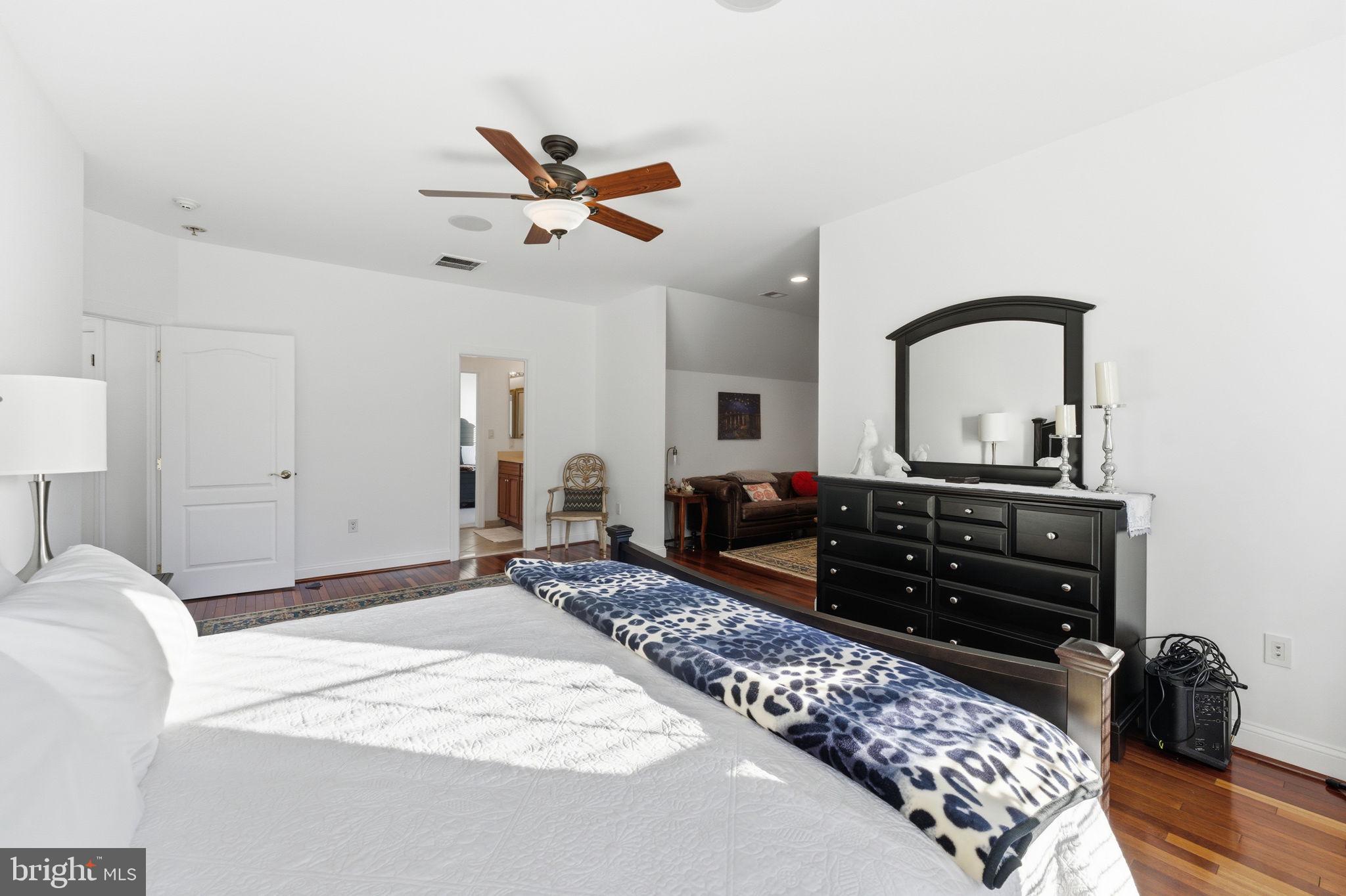 OAK HILL RESERVE - Residential