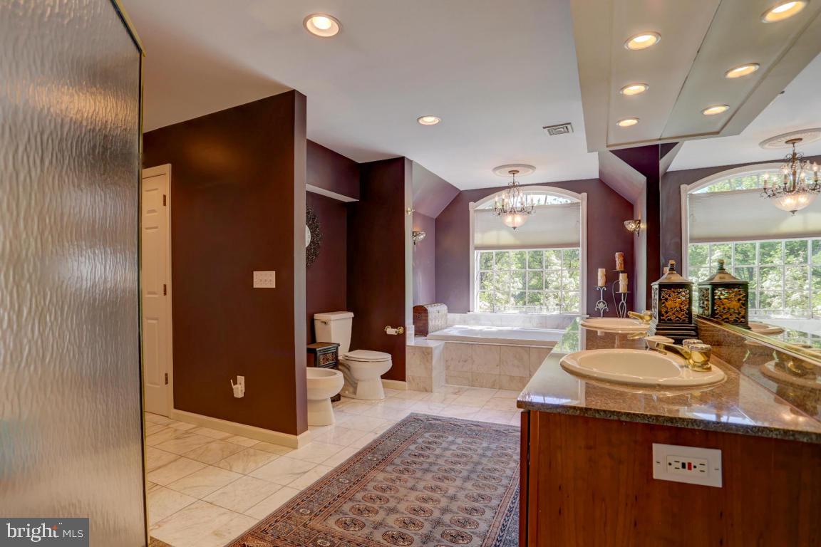 DOE RUN HILLS - Residential