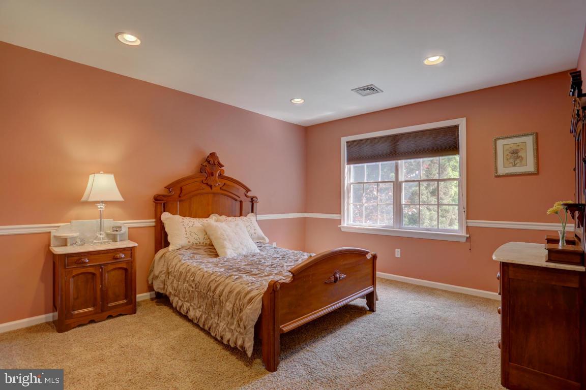 DOE RUN HILLS - Residential