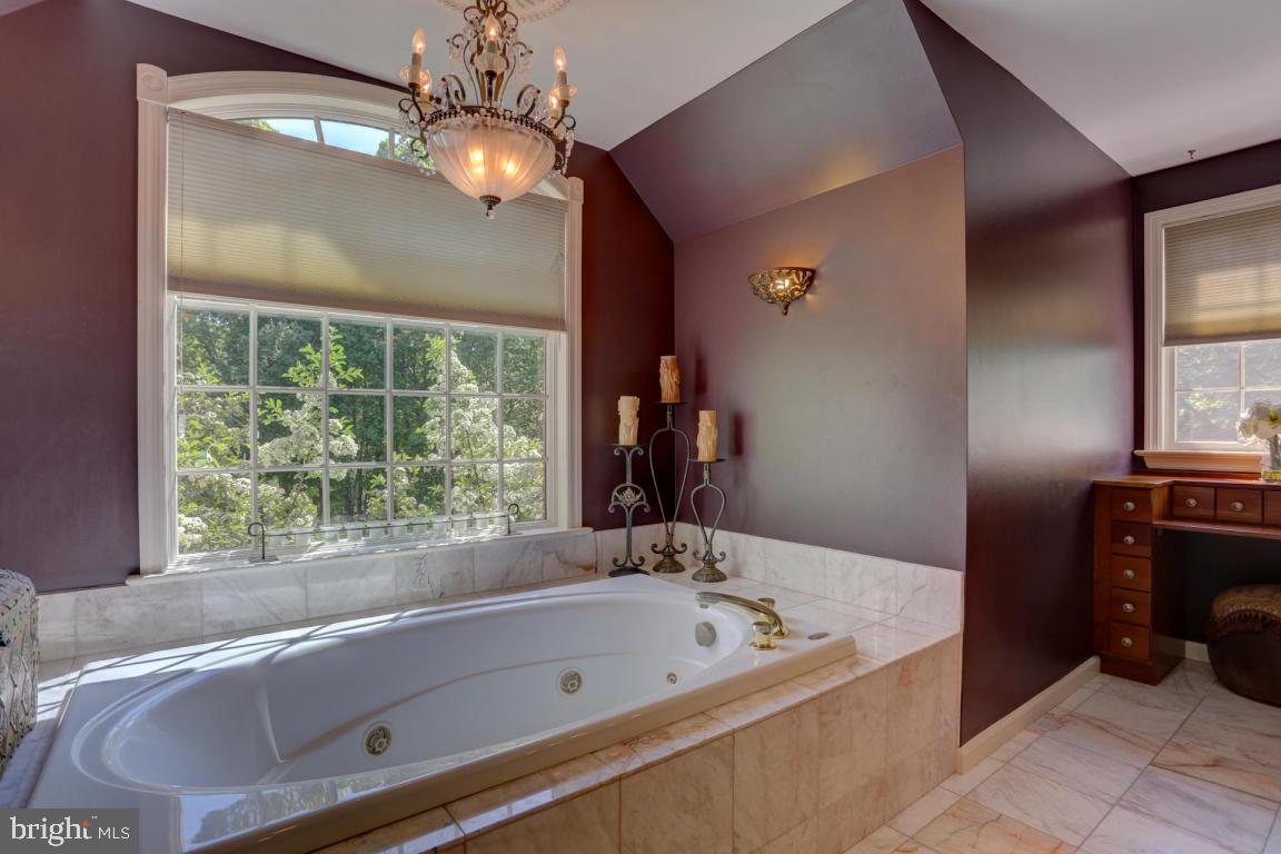 DOE RUN HILLS - Residential