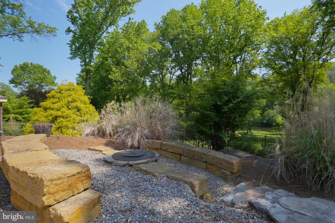 DOE RUN HILLS - Residential
