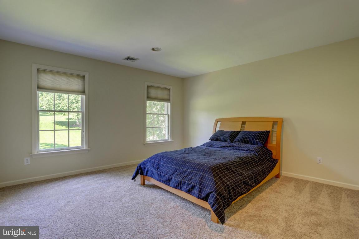 DOE RUN HILLS - Residential