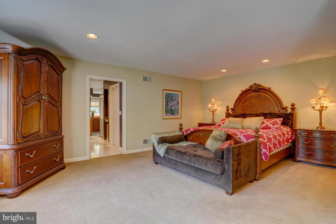 DOE RUN HILLS - Residential