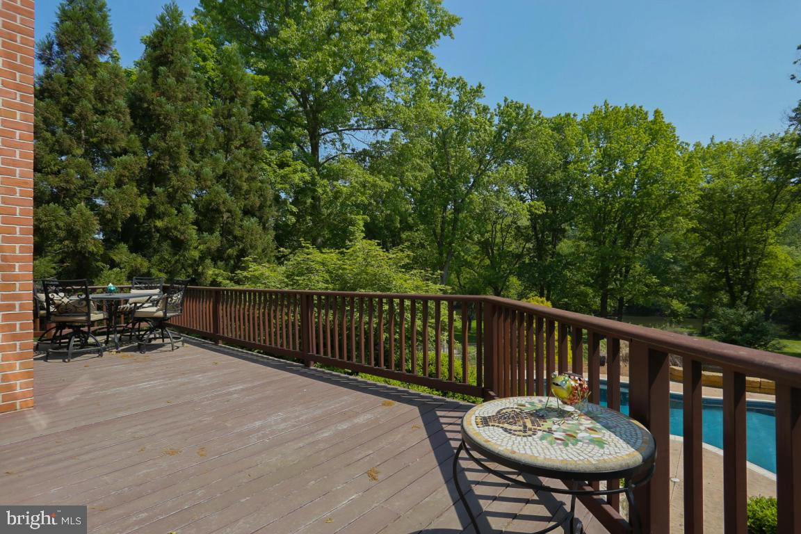 DOE RUN HILLS - Residential