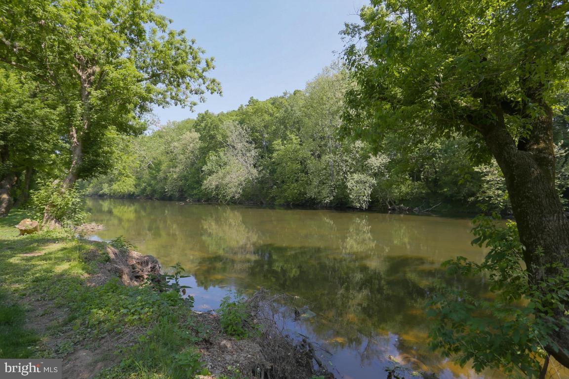 DOE RUN HILLS - Residential
