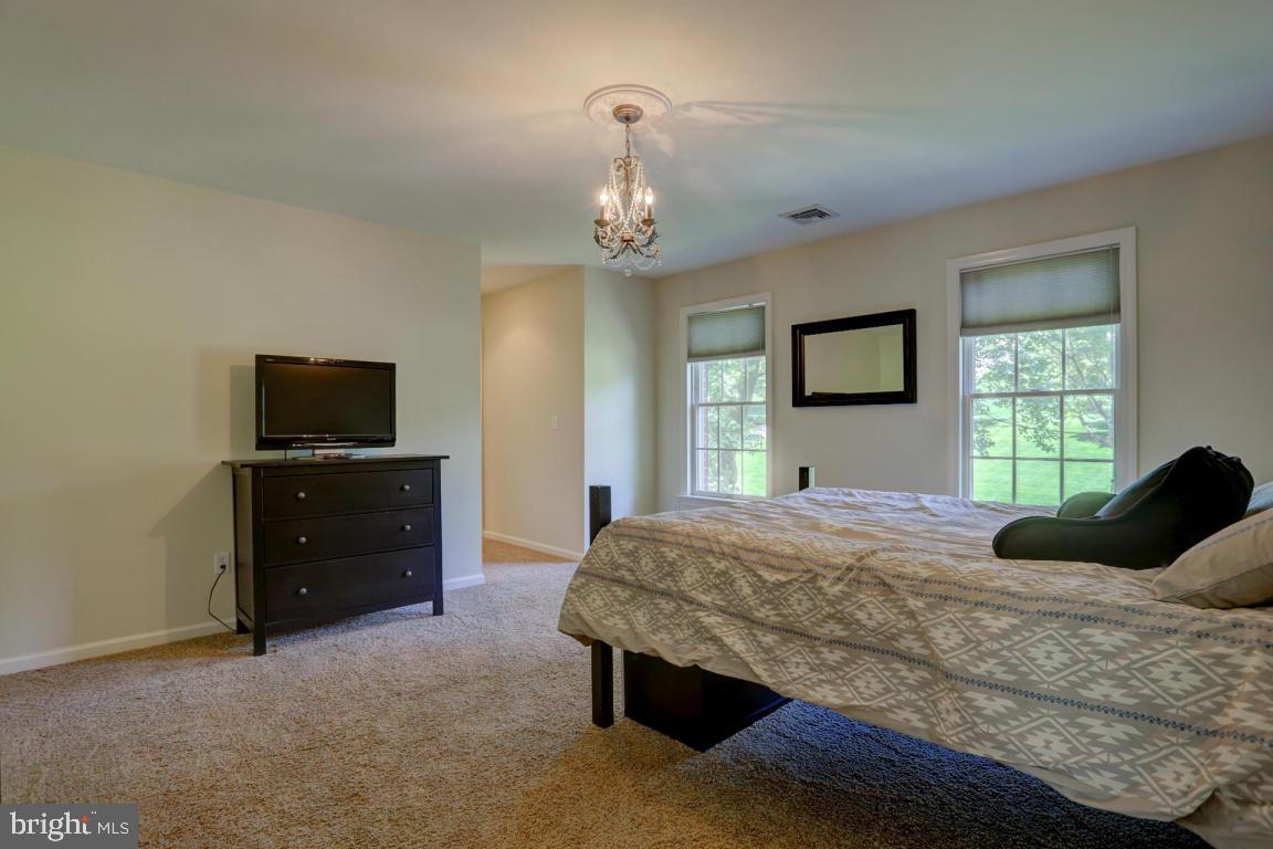 DOE RUN HILLS - Residential