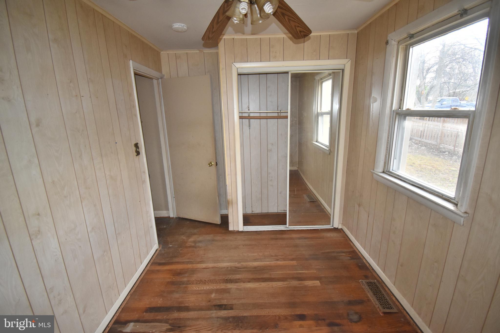 SPRING ACRES - Residential
