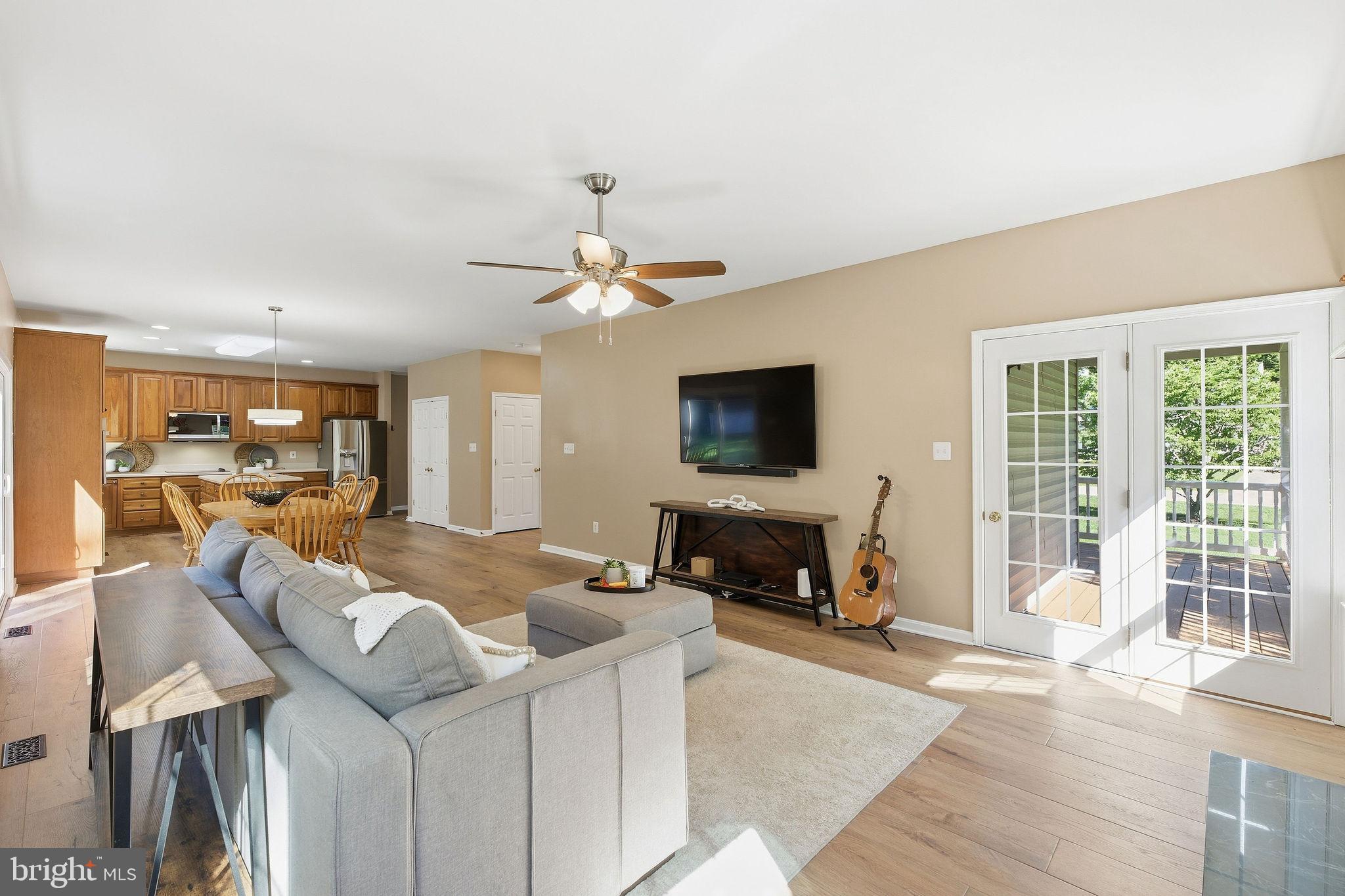 ORIOLE LANDING - Residential