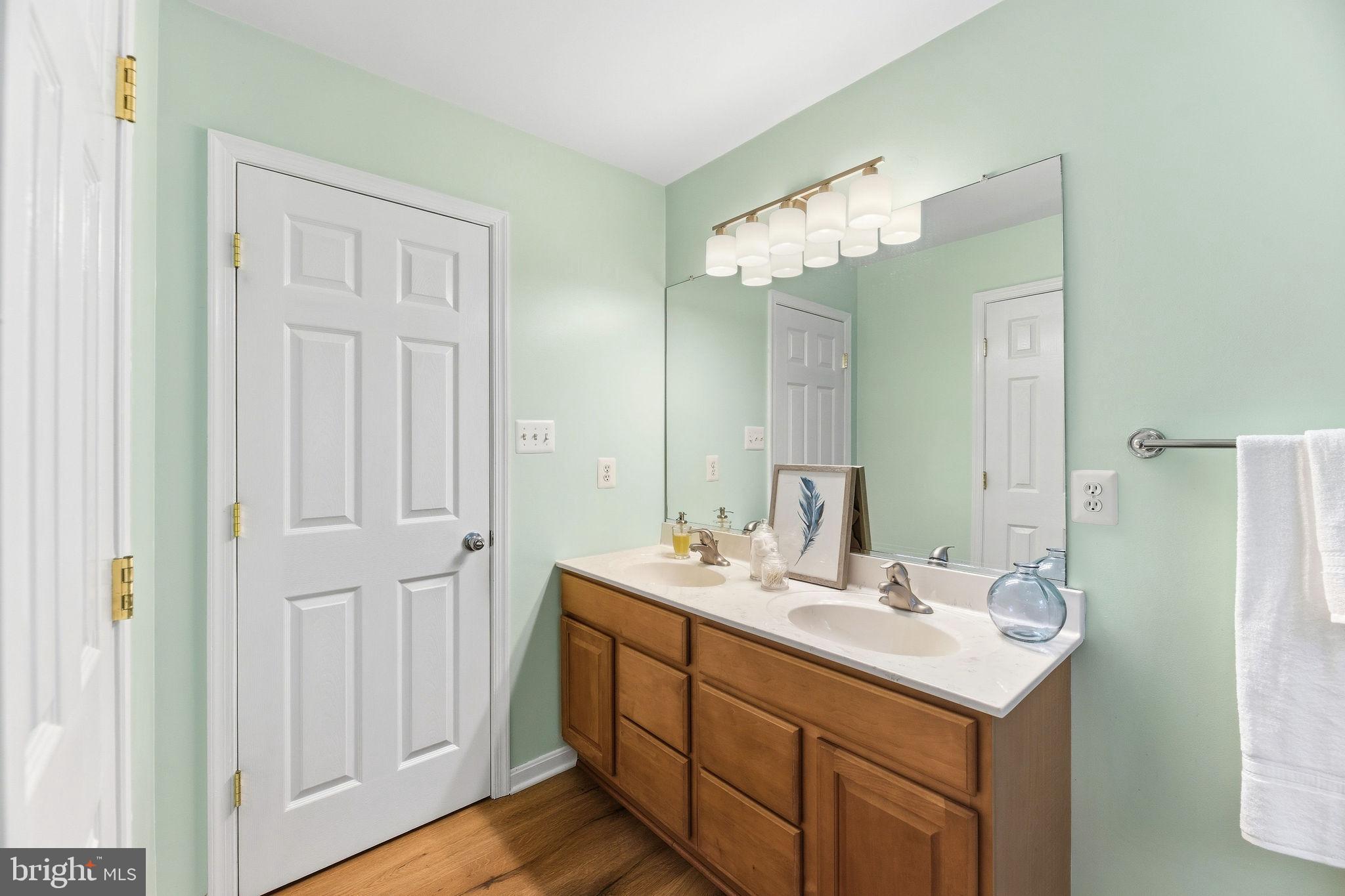ORIOLE LANDING - Residential