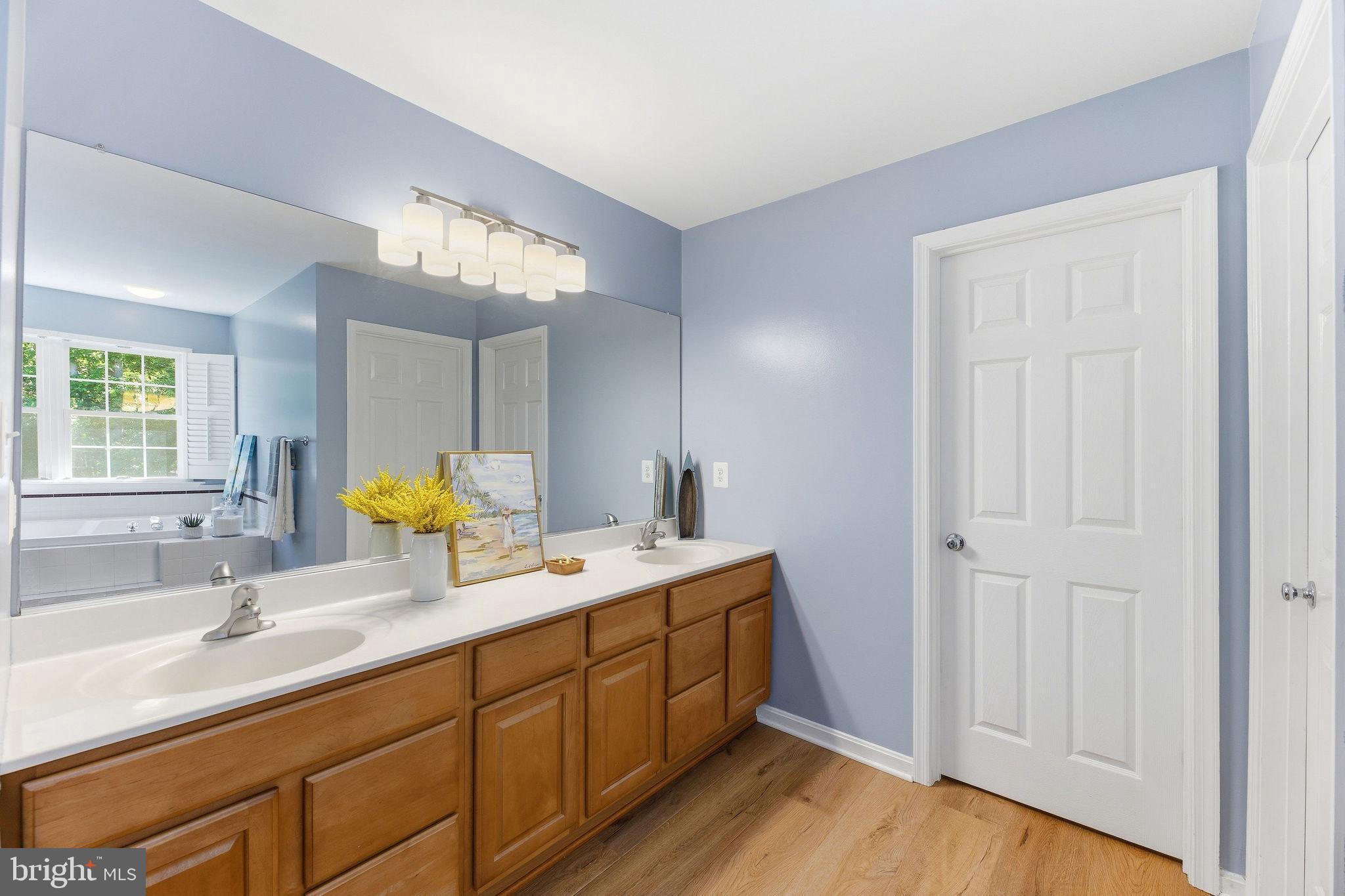 ORIOLE LANDING - Residential