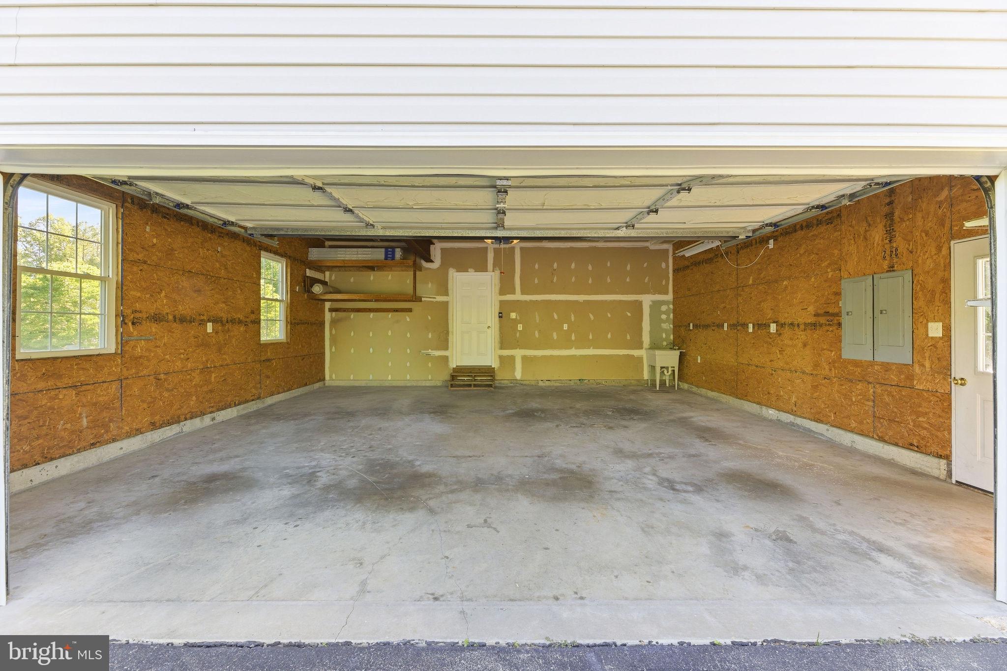 ORIOLE LANDING - Residential