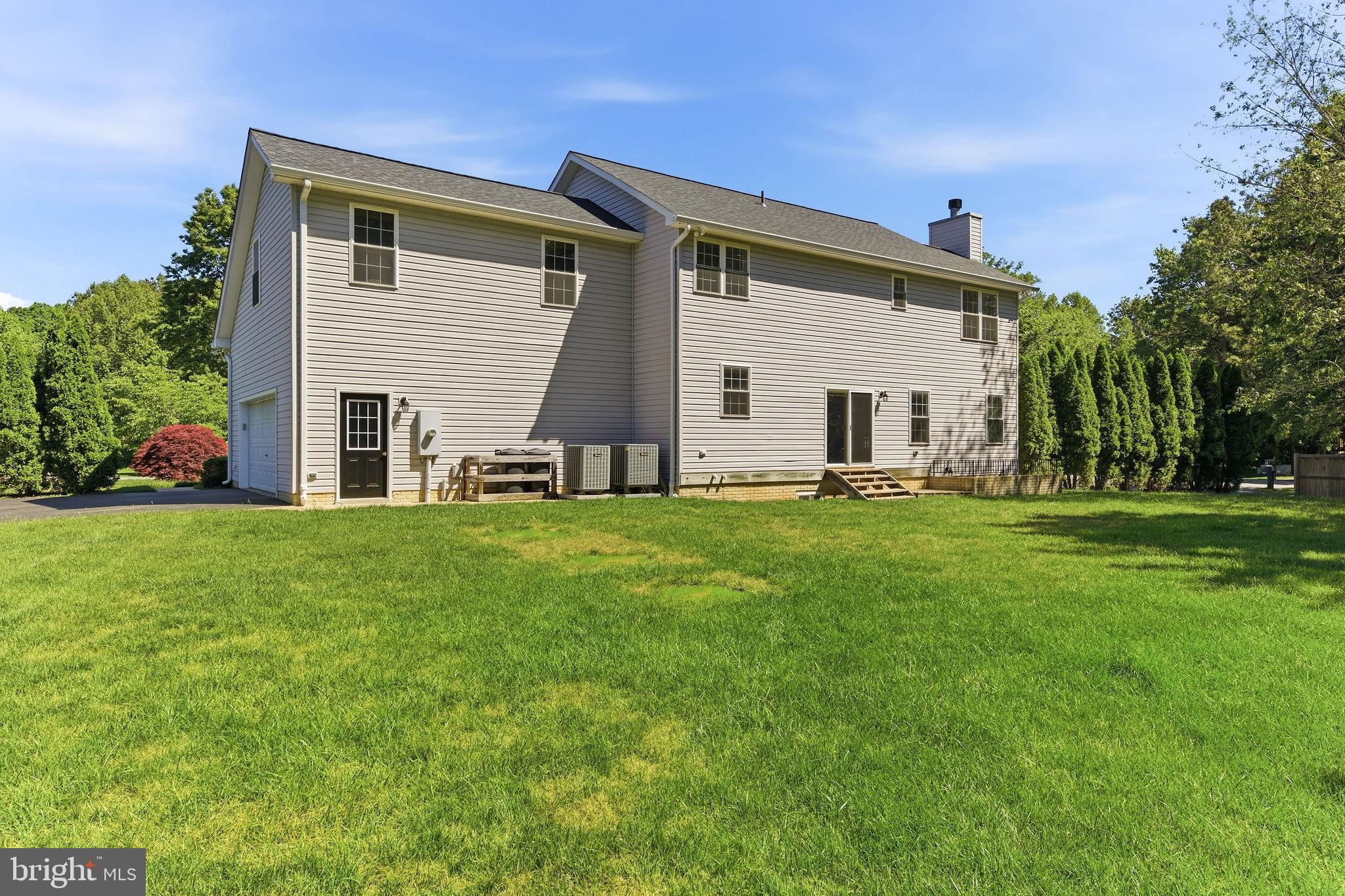 ORIOLE LANDING - Residential