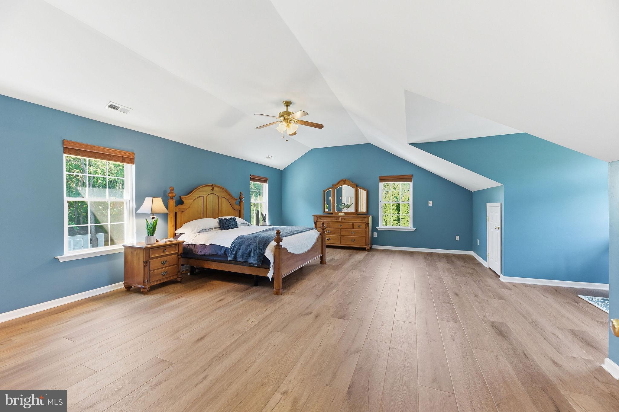 ORIOLE LANDING - Residential