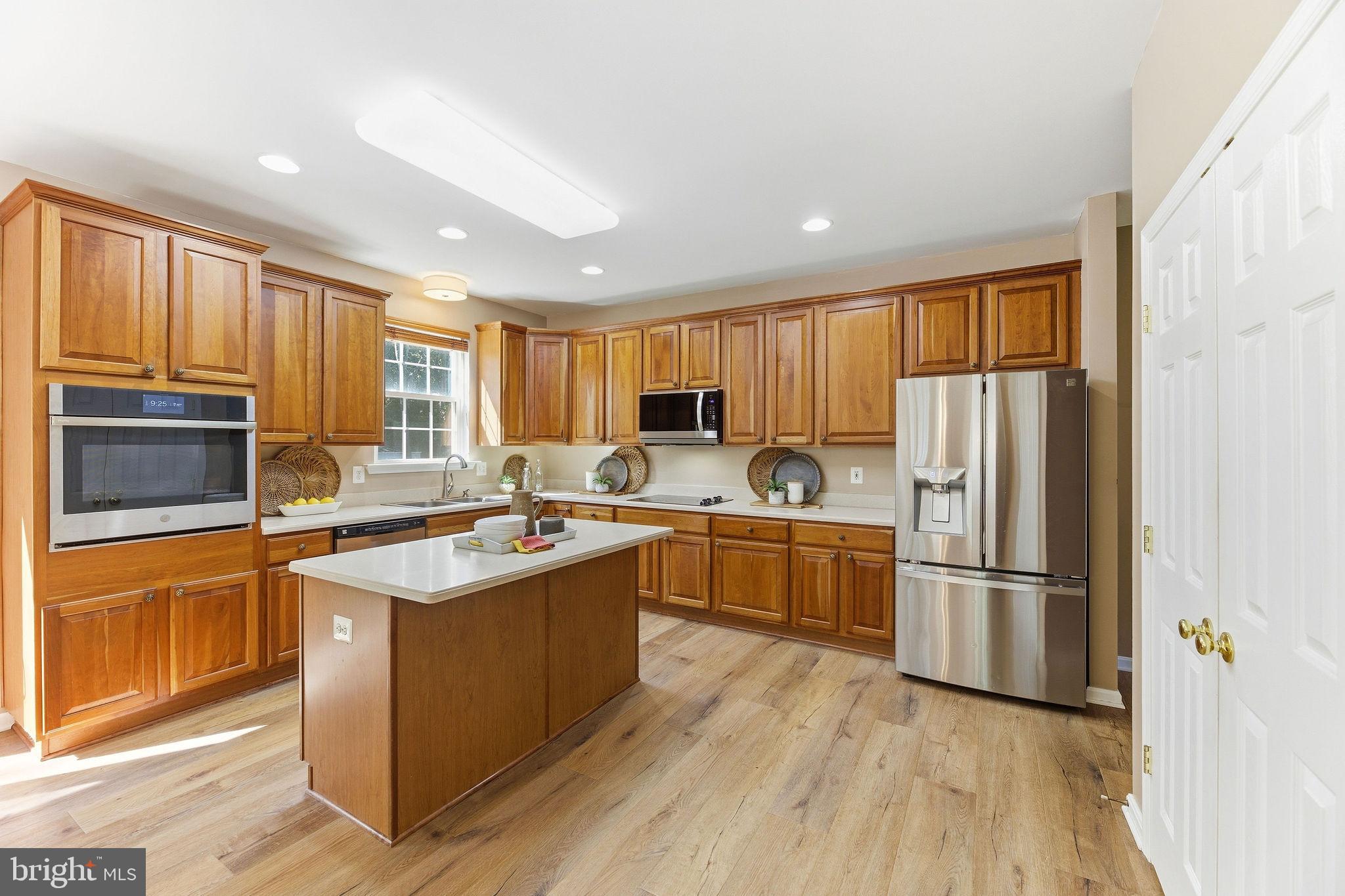 ORIOLE LANDING - Residential