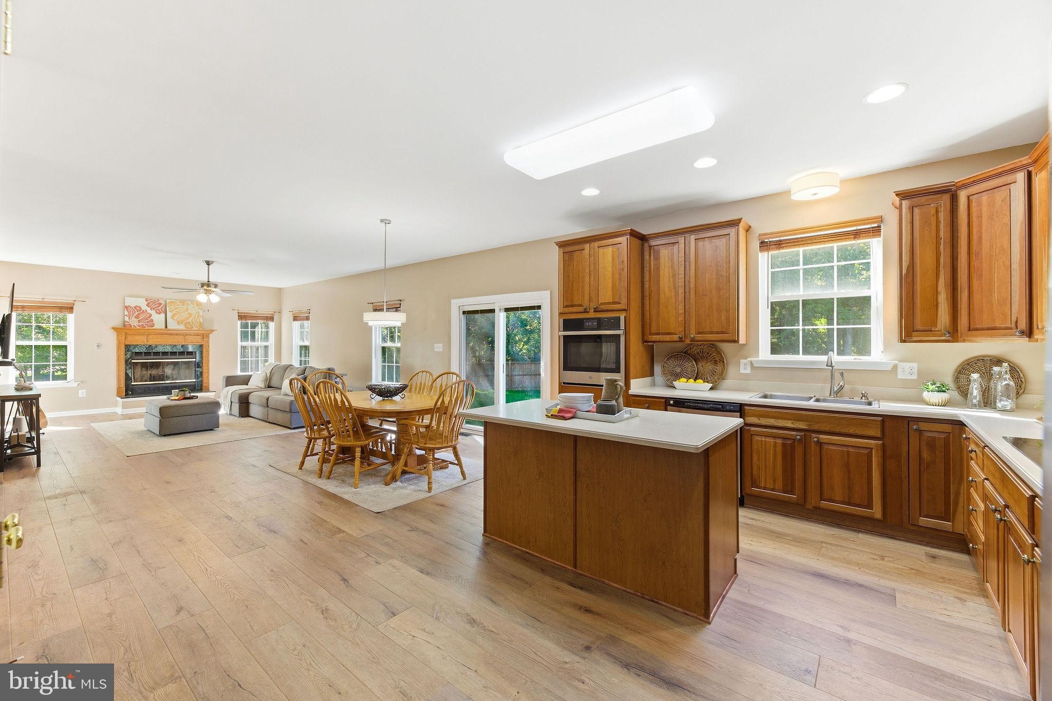 ORIOLE LANDING - Residential